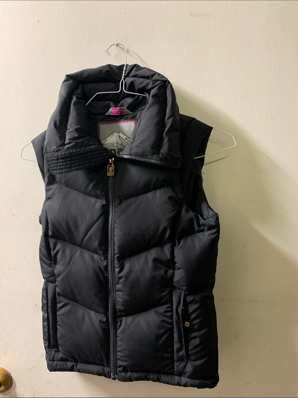 TNA Black Quilted Puffer Vest with Pink Trim Detail